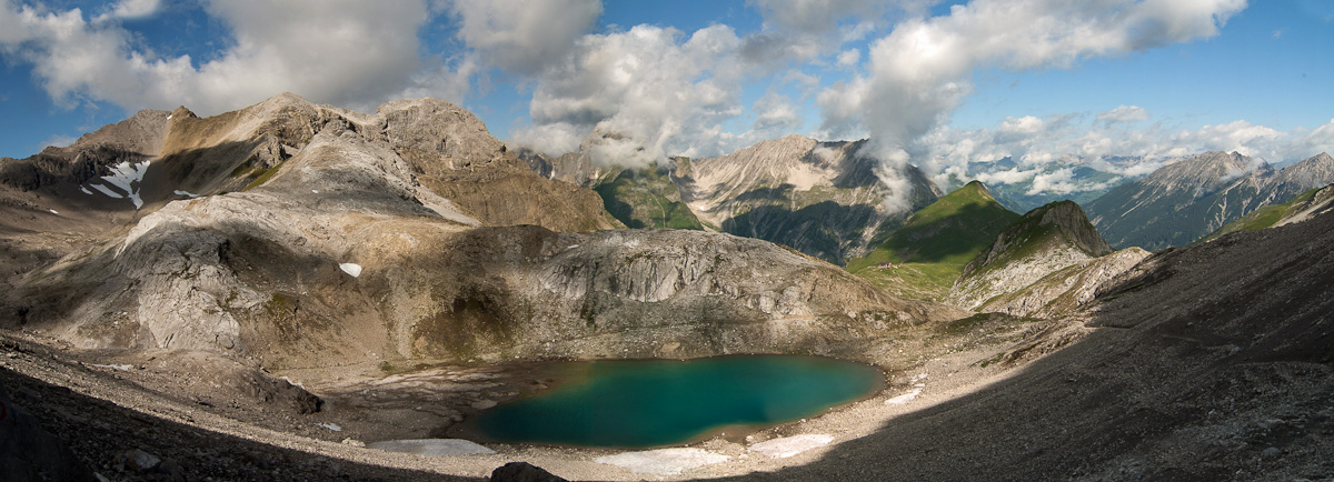 Pohled na Memminger Htt., mittlere Seewisee a heben Lechtlskch Alp